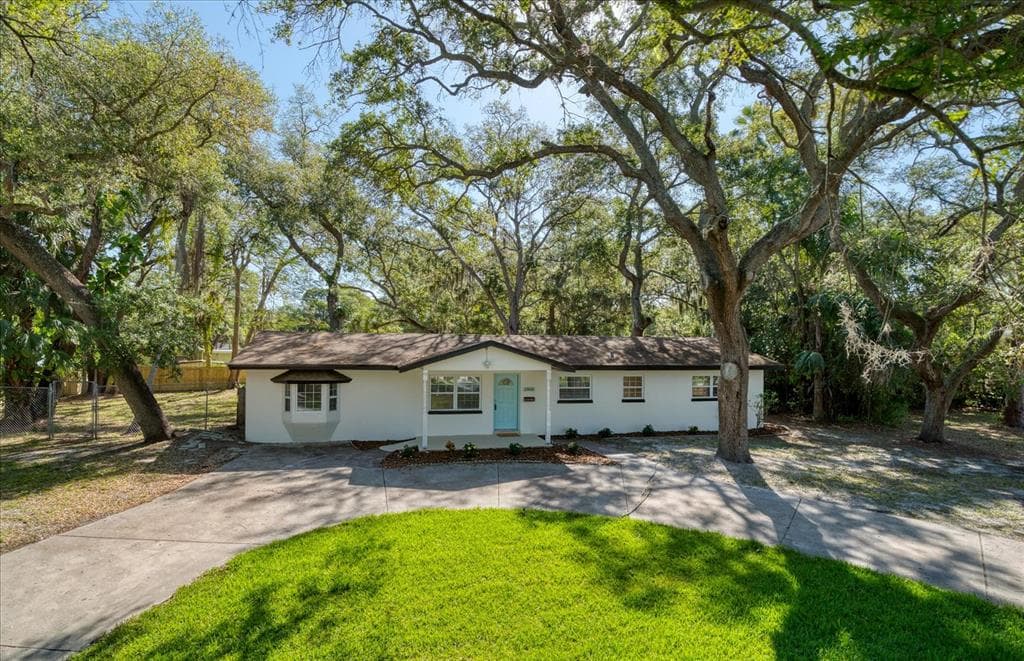2868 VALENCIA WAY S ST PETERSBURG, FL 33705