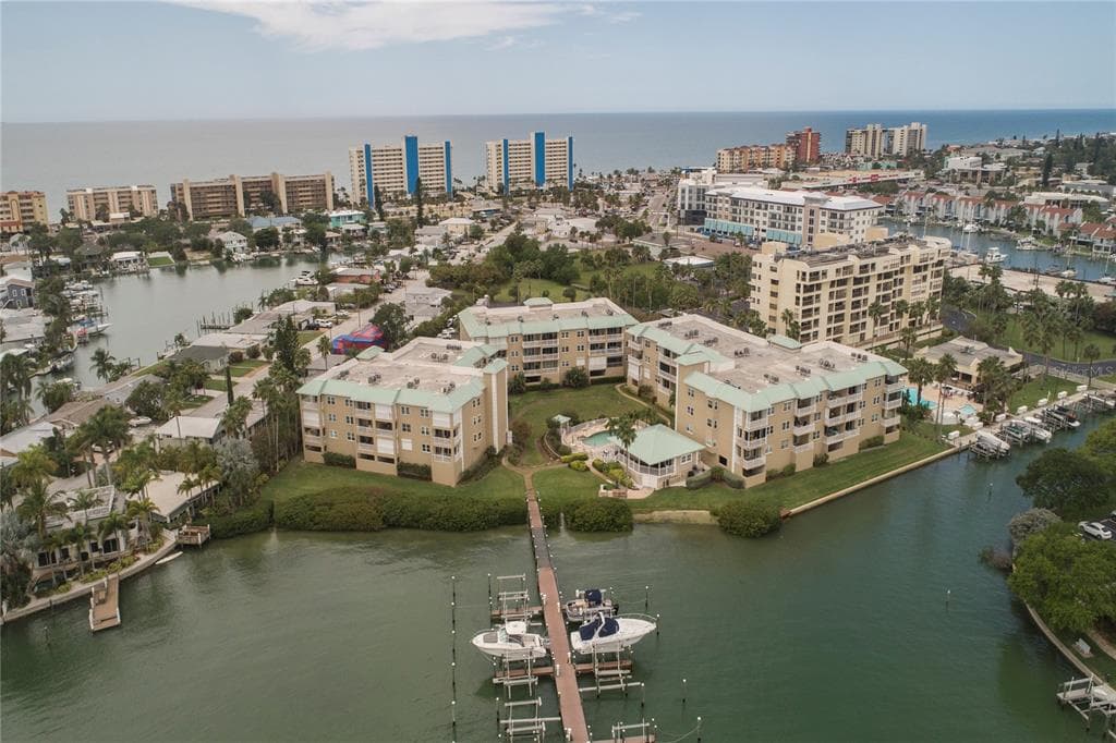 399 150TH AVENUE UNIT 206
