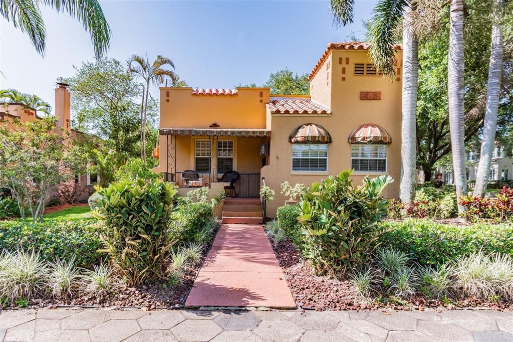 100 19TH AVENUE NE ST PETERSBURG, FL 33704
