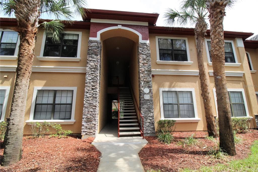2245 CHIANTI PLACE UNIT 7-0726 PALM HARBOR, FL 34683