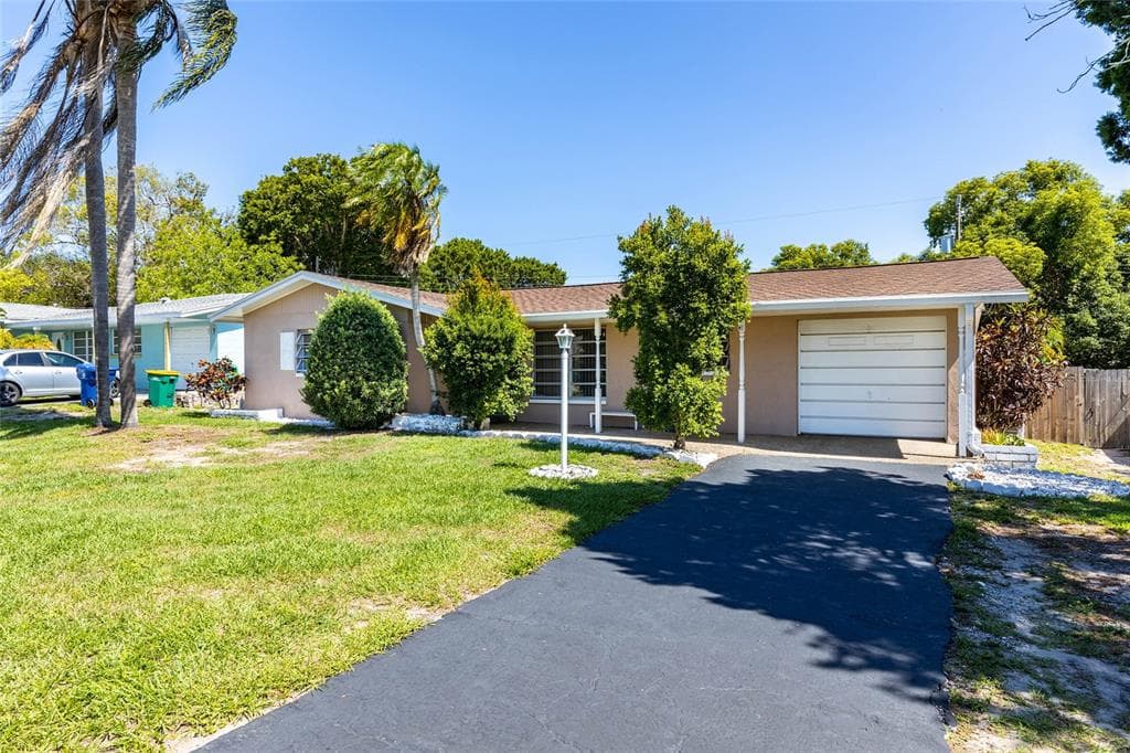 310 15TH AVENUE SW LARGO, FL 33770