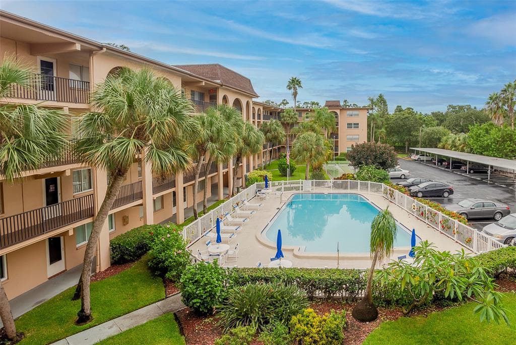 2525 WEST BAY DRIVE UNIT E33 BELLEAIR BLUFFS, FL 33770
