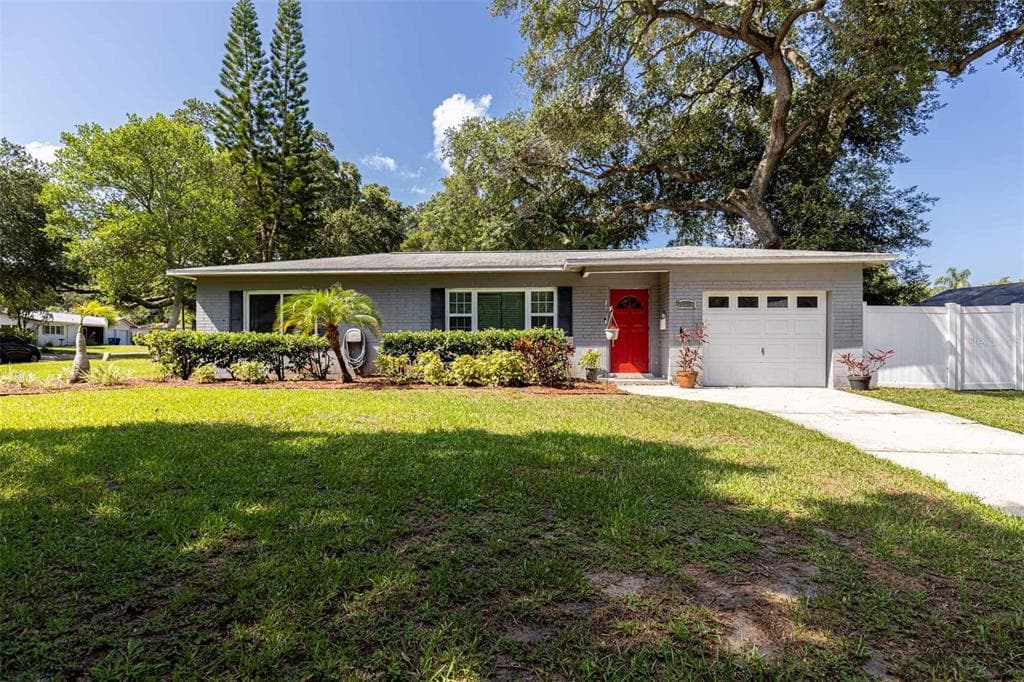 5000 26TH AVENUE N ST PETERSBURG, FL 33710