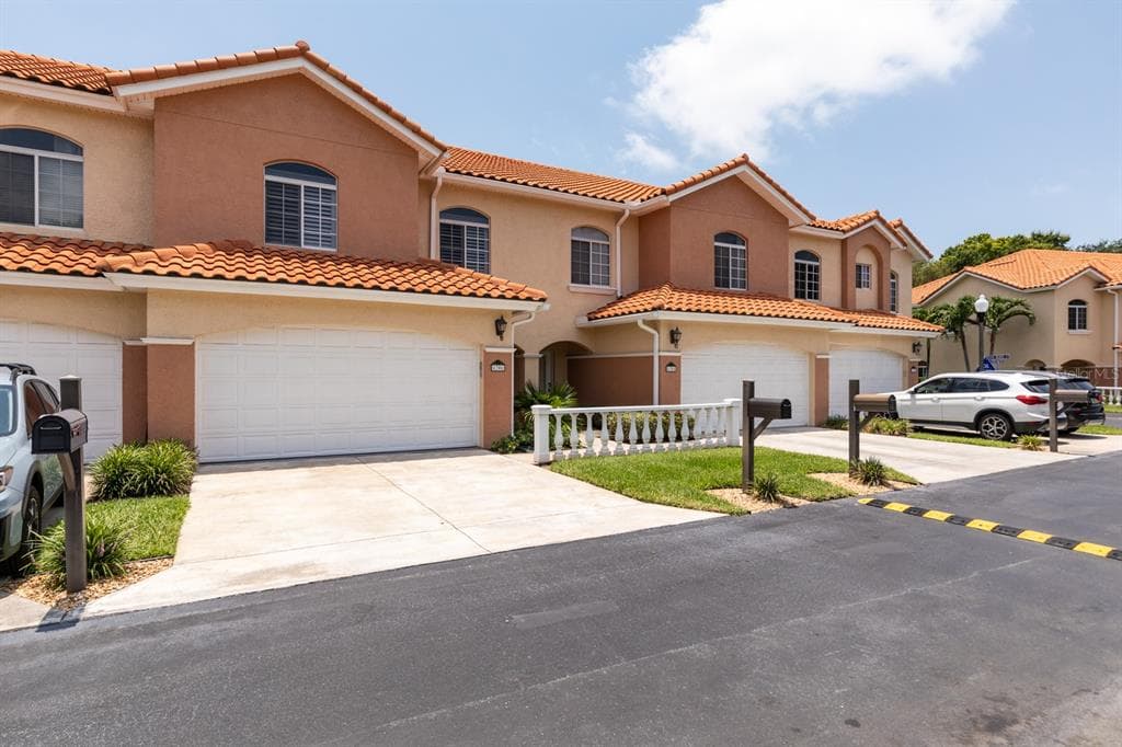 6306 VISTA VERDE DRIVE E GULFPORT, FL 33707