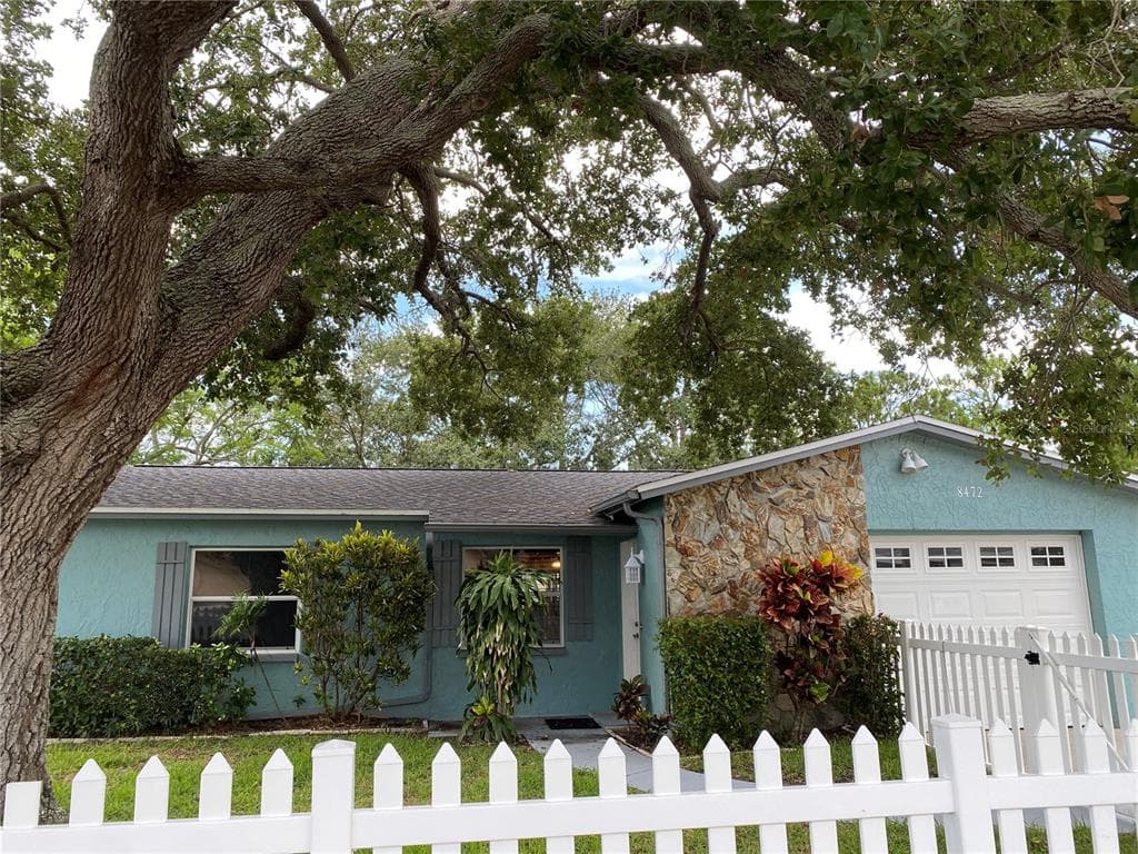 8472 91ST STREET SEMINOLE, FL 33777