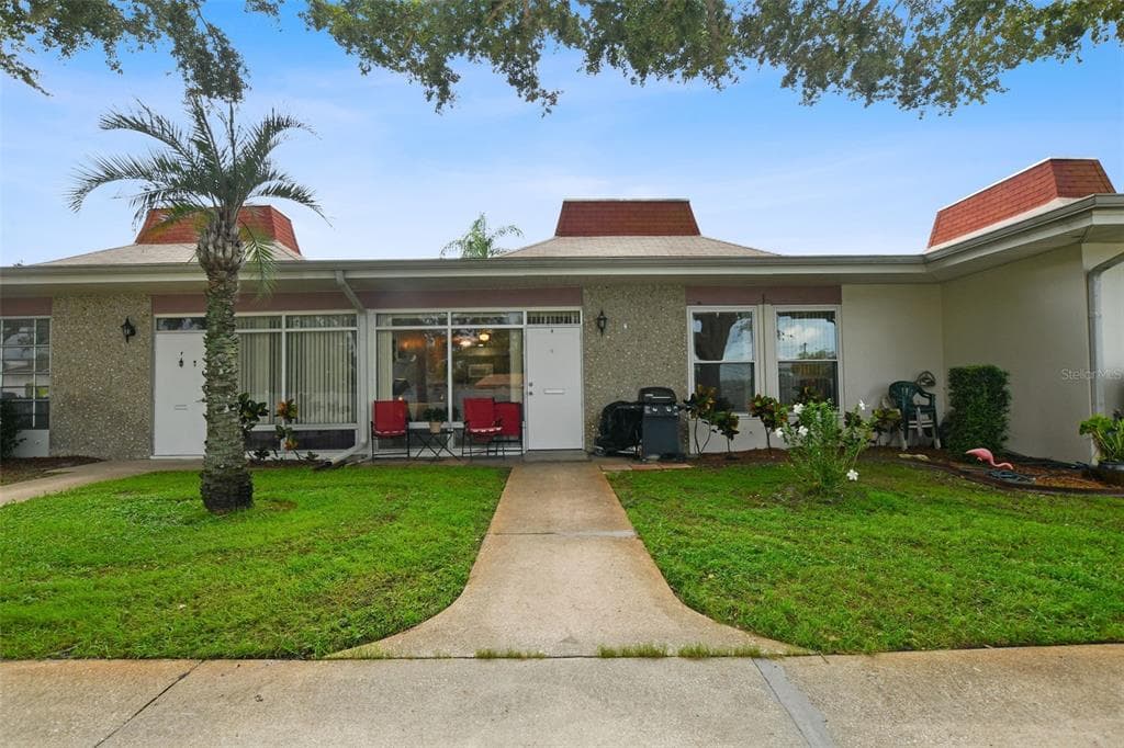 4375 TAHITIAN GARDENS CIRCLE UNIT G HOLIDAY, FL 34691
