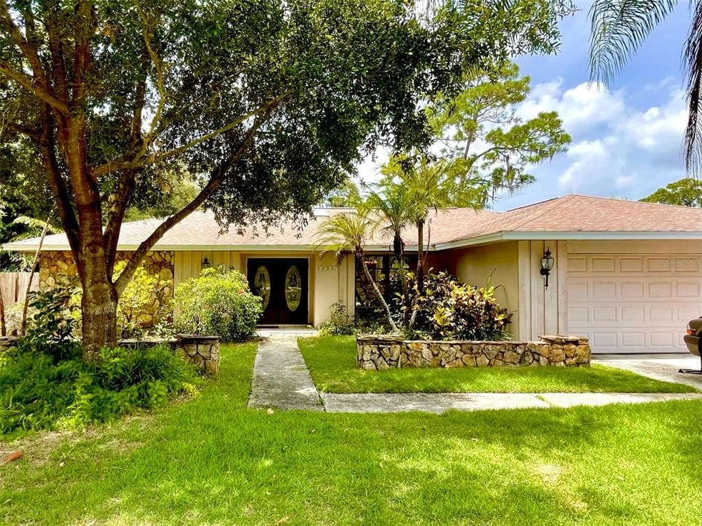 2428 SENECA COURT