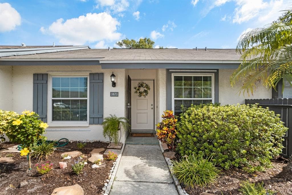 3873 EL CAMINO COURT