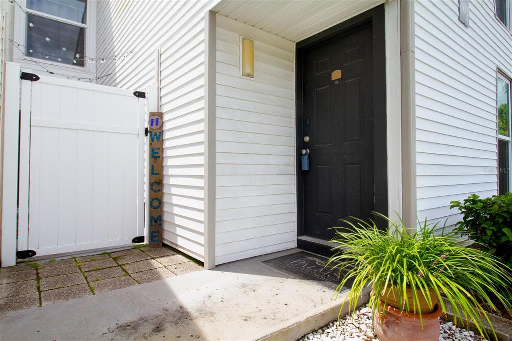 604 HAVEN PLACE UNIT 604 TARPON SPRINGS, FL 34689