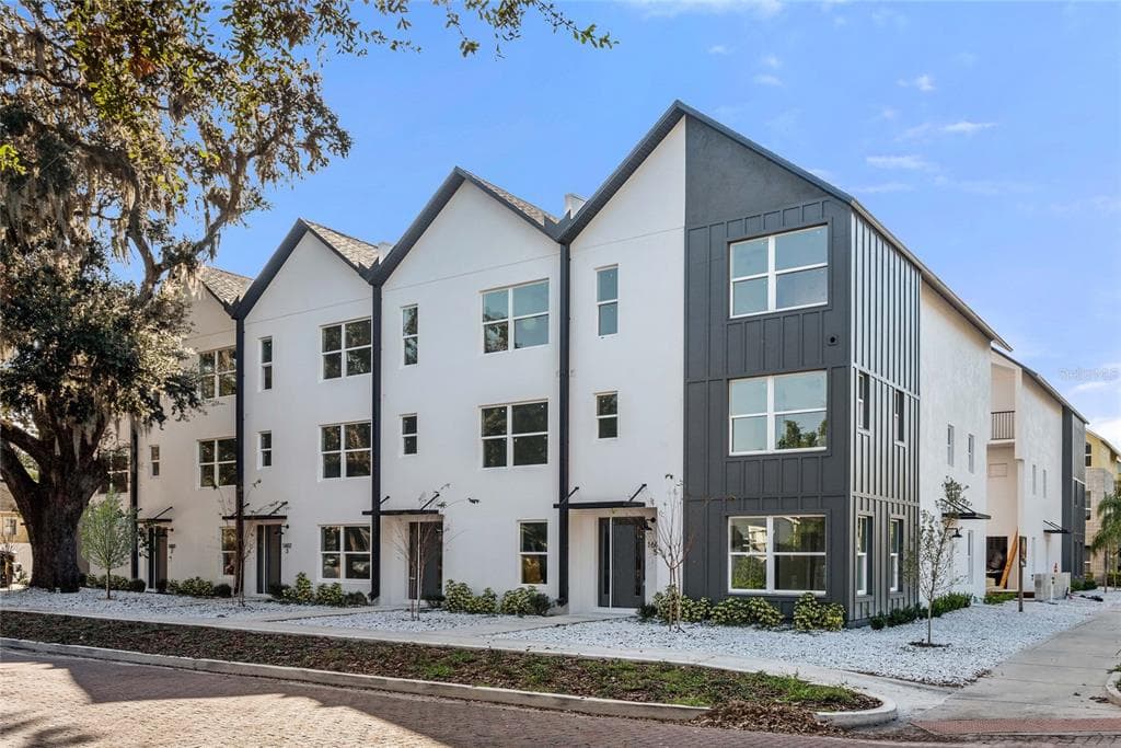 1602 PARK LAKE STREET UNIT 3 ORLANDO, FL 32803