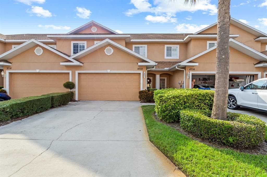 9722 TAYLOR ROSE LANE