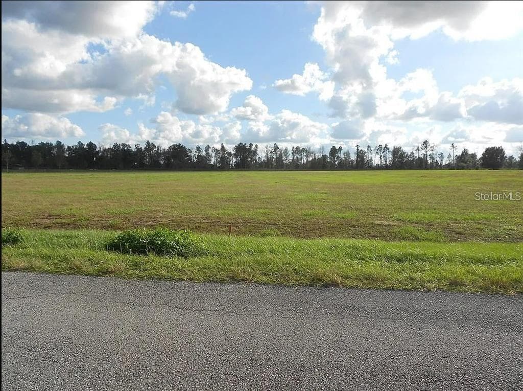 SPIRIT HILLS DADE CITY, FL 33523
