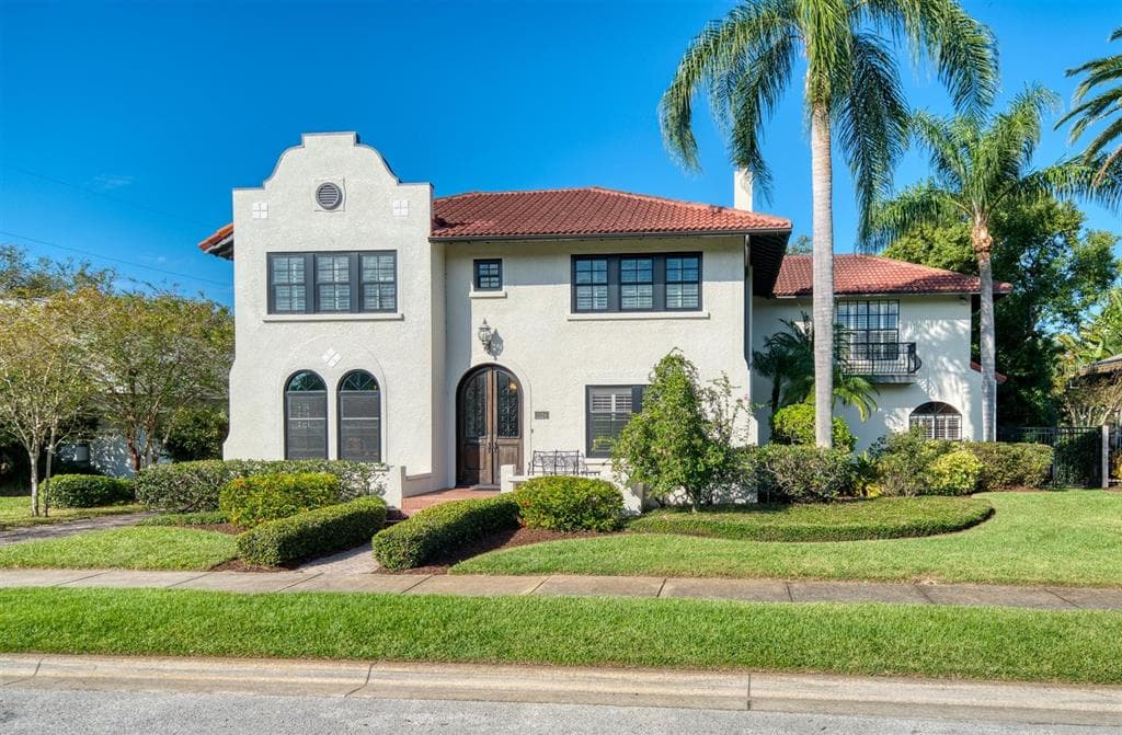 1106 PALM VIEW AVENUE