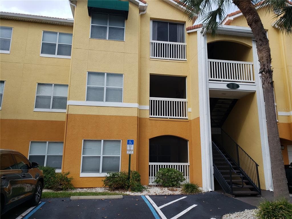 10764 70TH AVENUE UNIT 1201