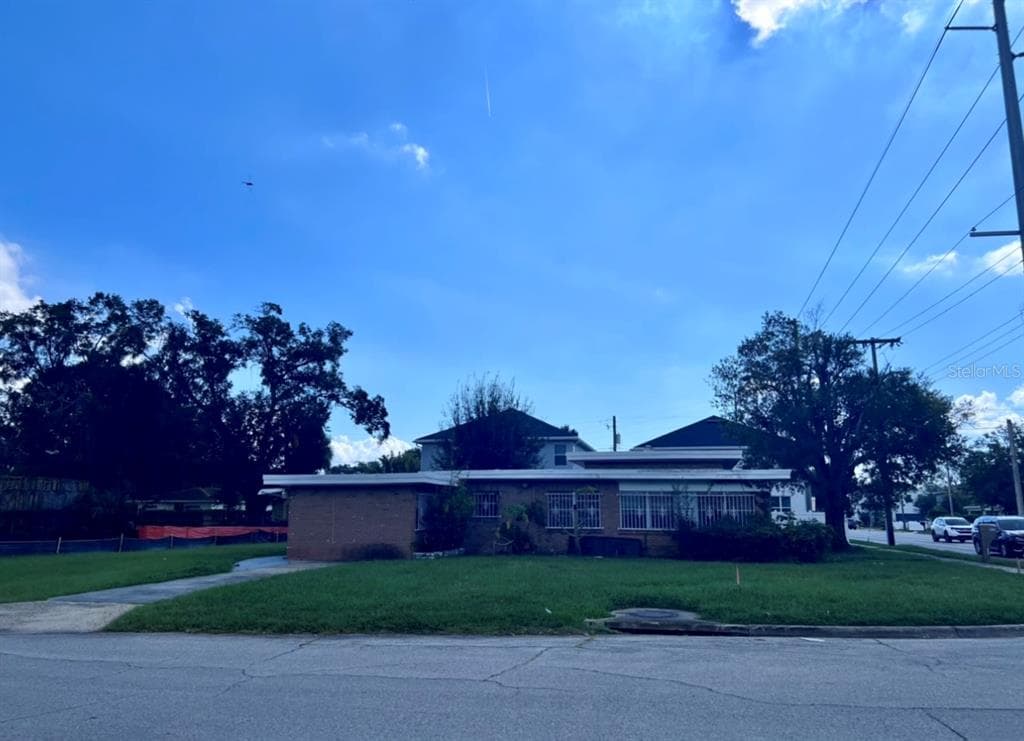 511 N MACDILL AVENUE TAMPA, FL 33609