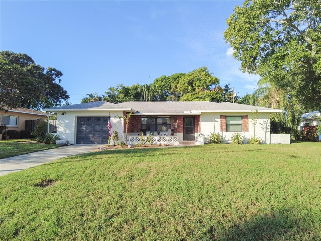 3843 21ST AVENUE N ST PETERSBURG, FL 33713