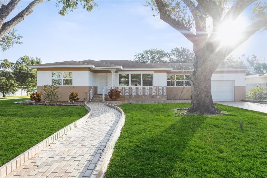 315 N MATANZAS AVENUE