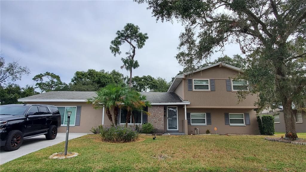 230 VAN GOGH CIRCLE BRANDON, FL 33511