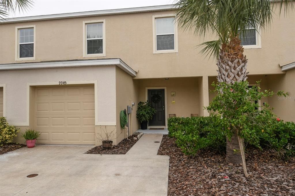 9945 HOUND CHASE DRIVE