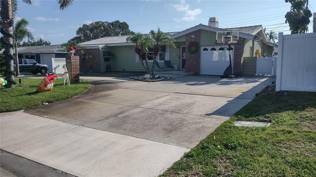 11488 81ST AVENUE SEMINOLE, FL 33772