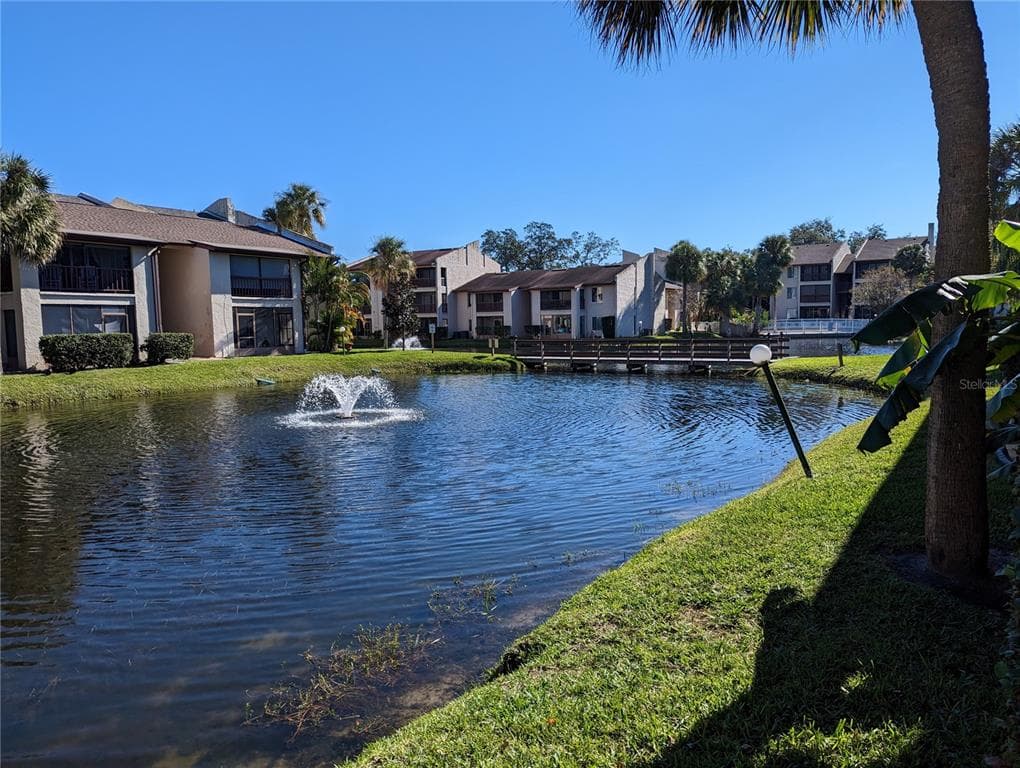 3840 N LAKE DRIVE UNIT 123 TAMPA, FL 33614