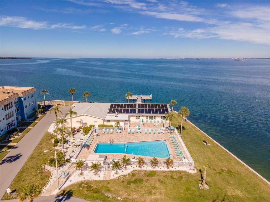 2 CAUSEWAY BOULEVARD UNIT 107 DUNEDIN, FL 34698