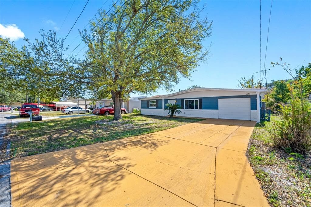 5014 COUGAR LOOP HOLIDAY, FL 34690