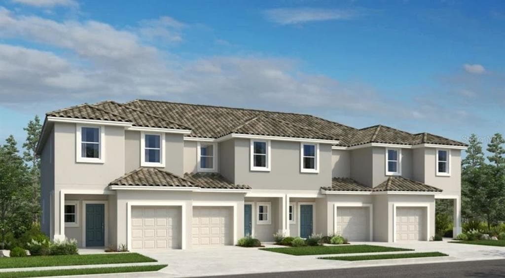 1292 LAGO VISTA COURT KISSIMMEE, FL 34746
