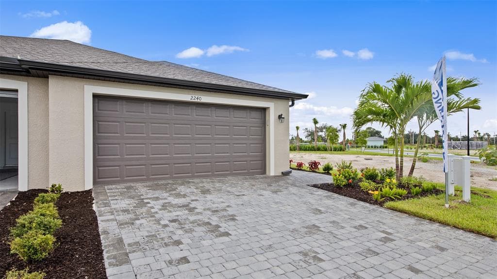 2048 BONITO WAY PORT CHARLOTTE, FL 33953