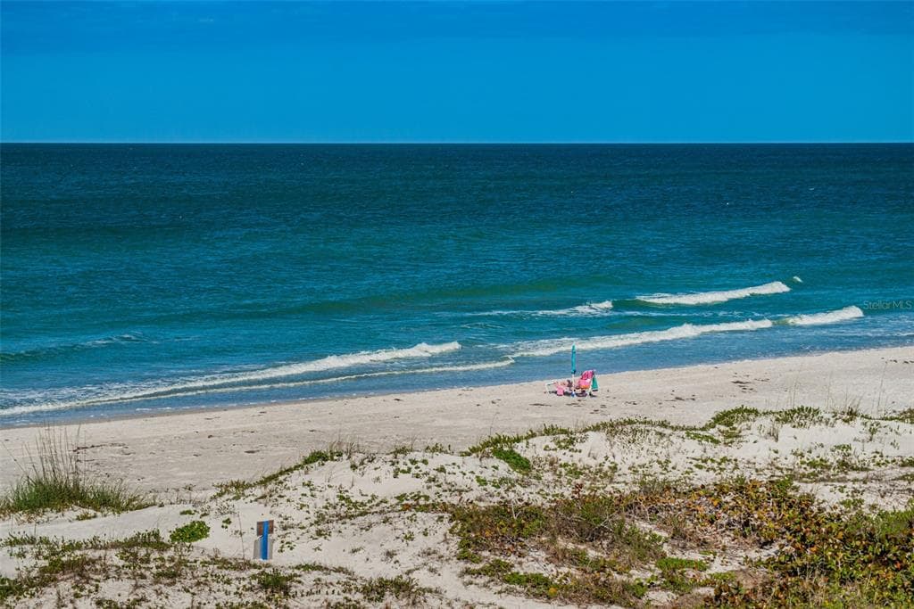 20070 GULF BOULEVARD UNIT 1 INDIAN SHORES, FL 33785