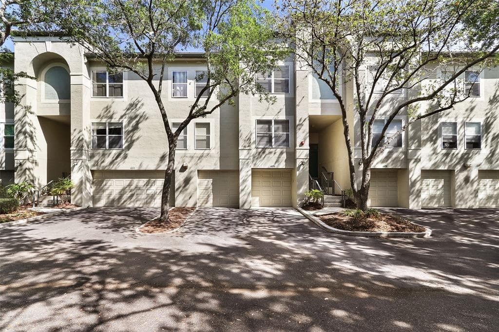 606 MASTHEAD COURT TAMPA, FL 33602