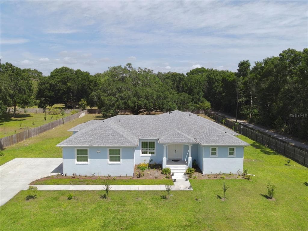 4804 BLOOMINGDALE AVENUE UNIT A VALRICO, FL 33596