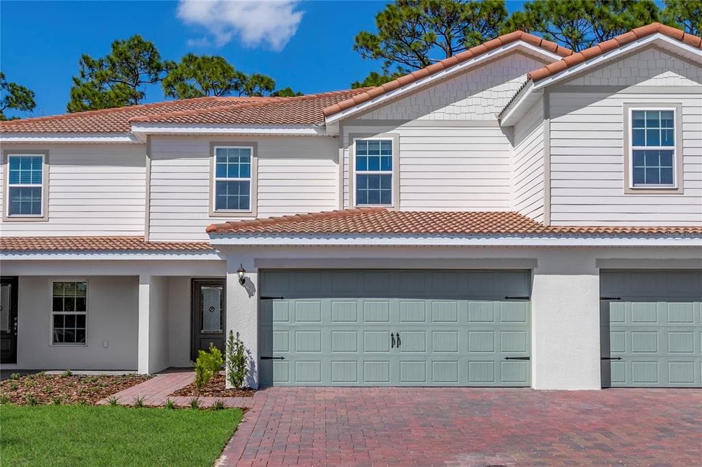 631 BAY LEAF DRIVE POINCIANA, FL 34759