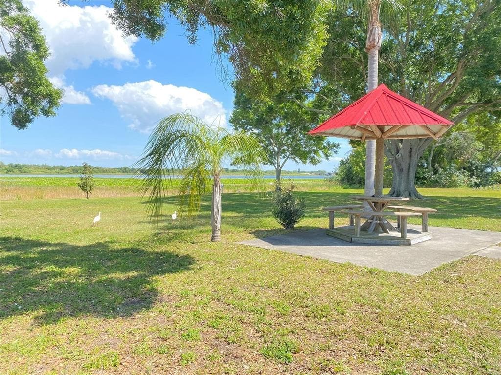 12651 SEMINOLE BOULEVARD UNIT 23E LARGO, FL 33778