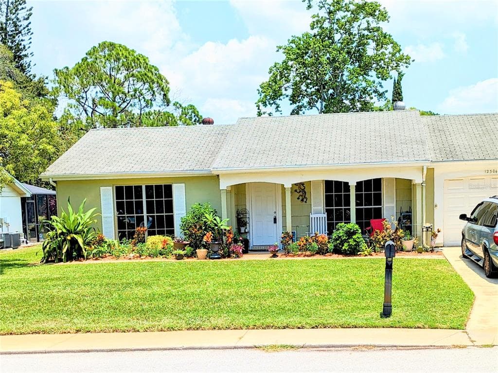 12304 NORTHWINDER ROW HUDSON, FL 34667