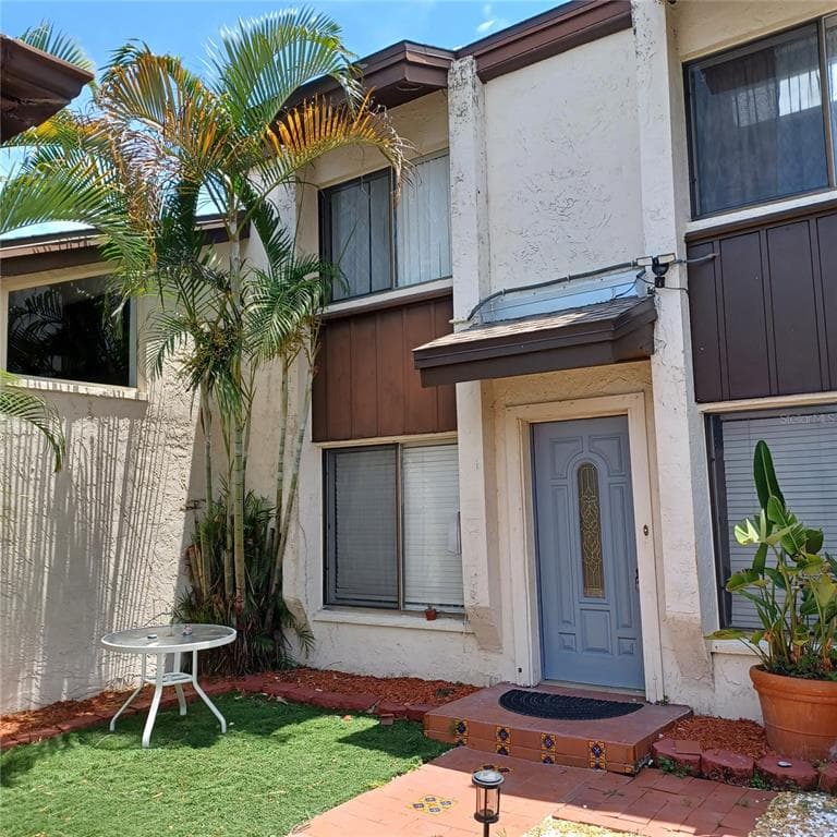 1881 N HERCULES AVENUE UNIT 602