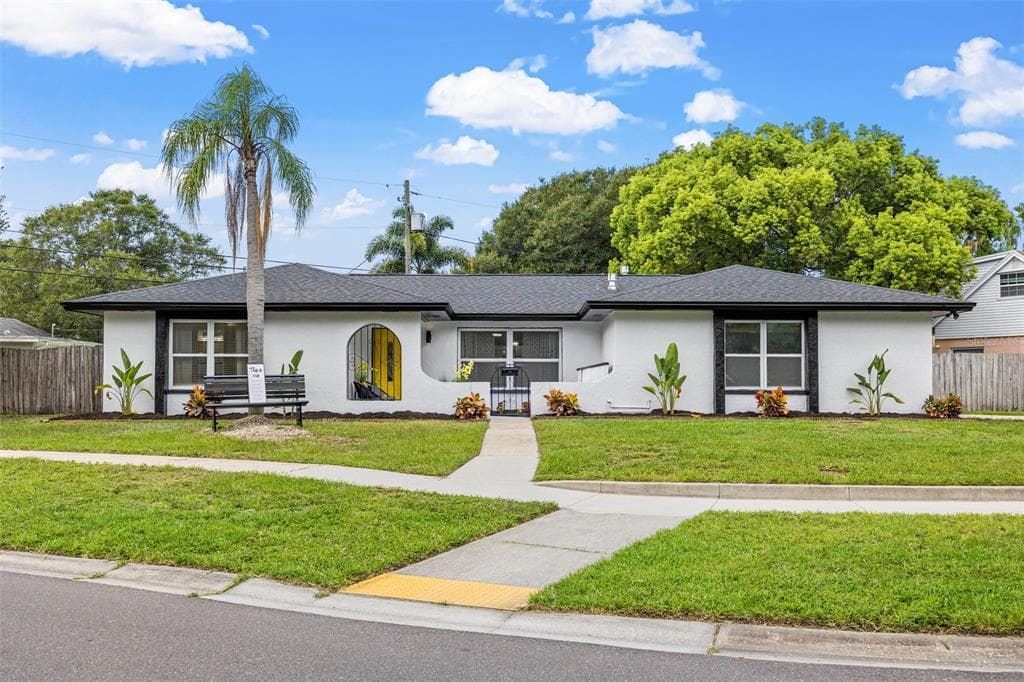 7300 WINDSOR LANE CLEARWATER, FL 33764