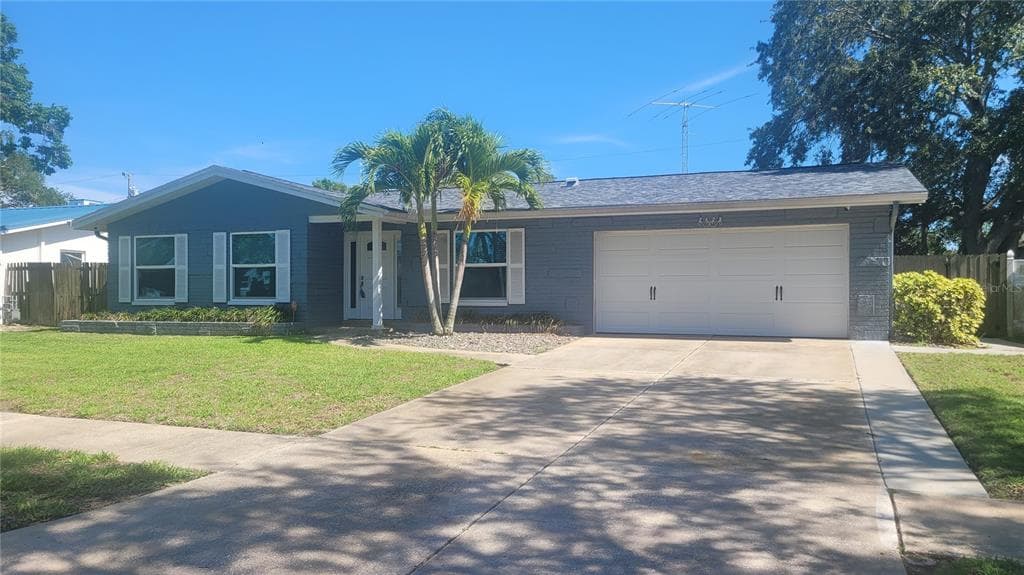 2425 GLENANN DRIVE CLEARWATER, FL 33764