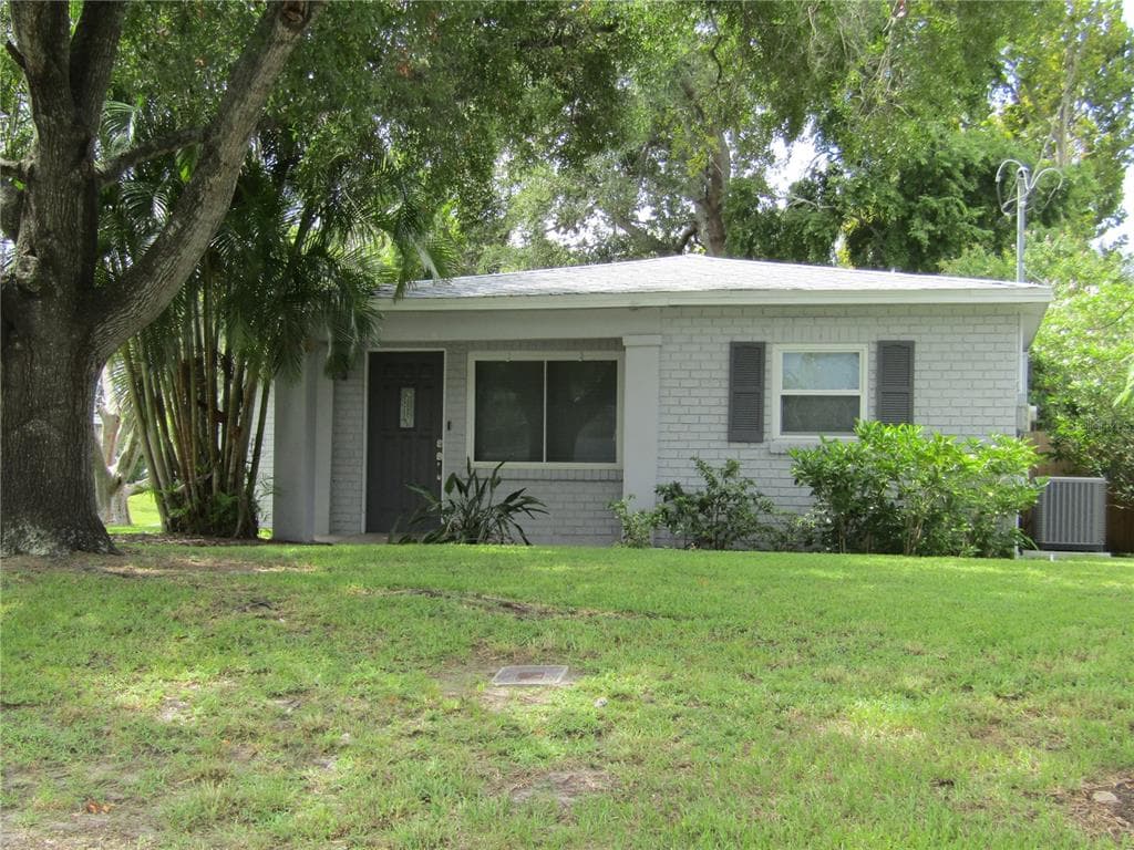 4012 W WATERMAN AVENUE TAMPA, FL 33609