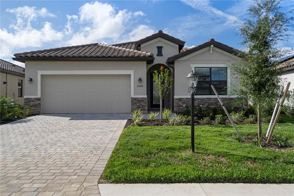 11147 PINOT DRIVE VENICE, FL 34293