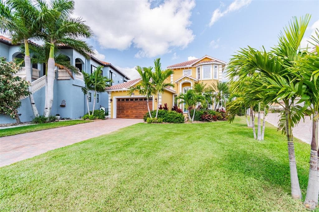 539 TREVISO DRIVE APOLLO BEACH, FL 33572