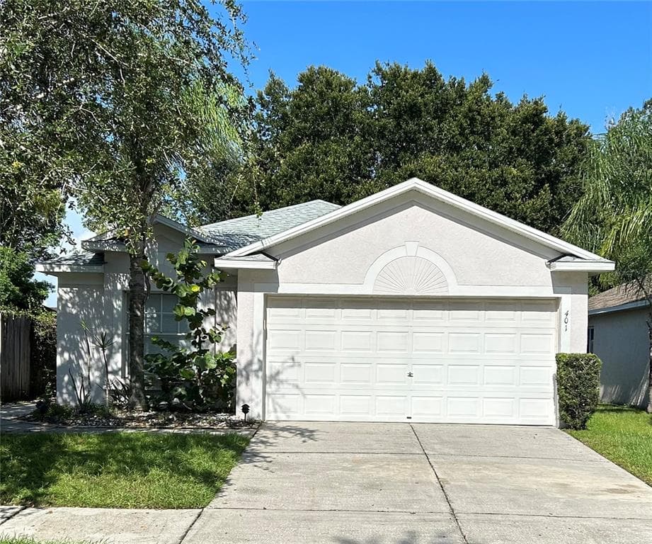 401 SCARLET MAPLE COURT PLANT CITY, FL 33563