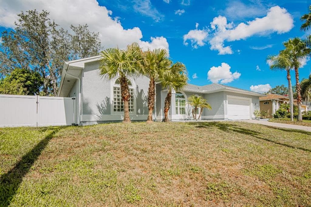 1706 SUNKISSED DRIVE TARPON SPRINGS, FL 34689