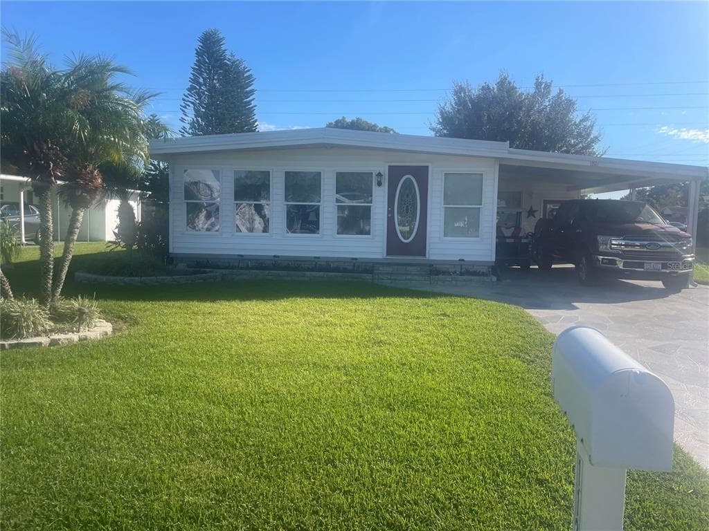 112 INDEPENDENCE AVENUE UNIT 4 PALM HARBOR, FL 34684