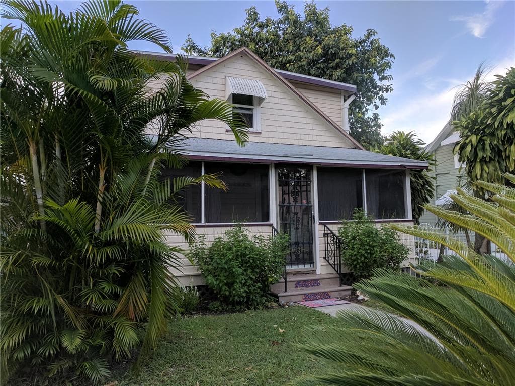 535 KIRKWOOD TERRACE N UNIT Upper ST PETERSBURG, FL 33701