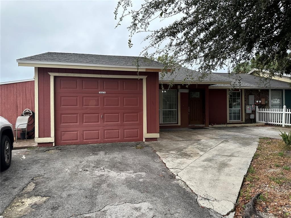 10212 TURTLE HILL COURT TAMPA, FL 33615
