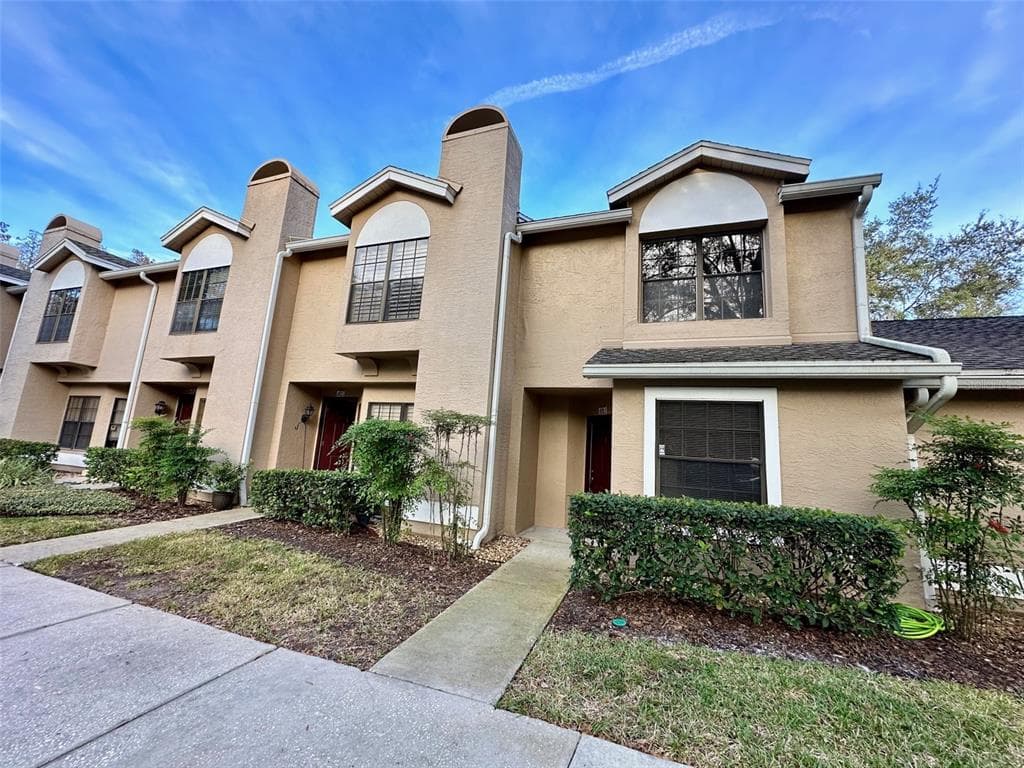 5100 BURCHETTE ROAD UNIT 406 TAMPA, FL 33647