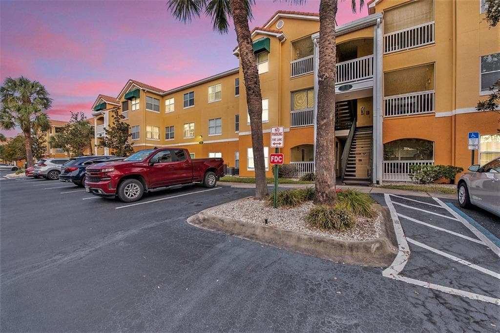 10764 70TH AVENUE UNIT 7305 SEMINOLE, FL 33772