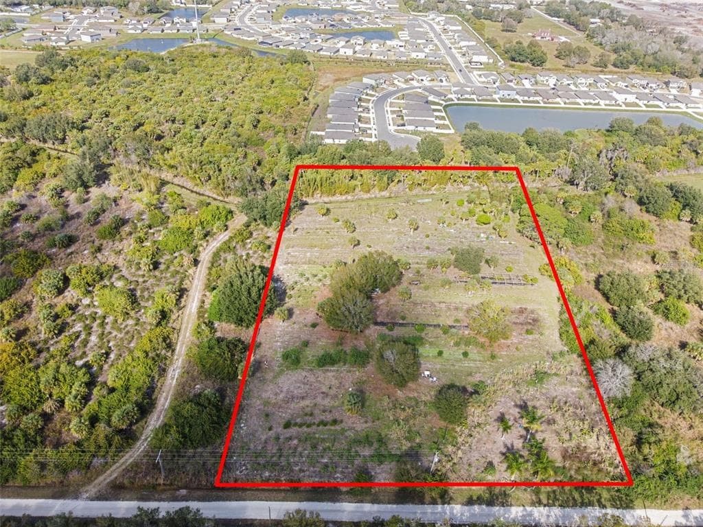 4002 81ST STREET E PALMETTO, FL 34221