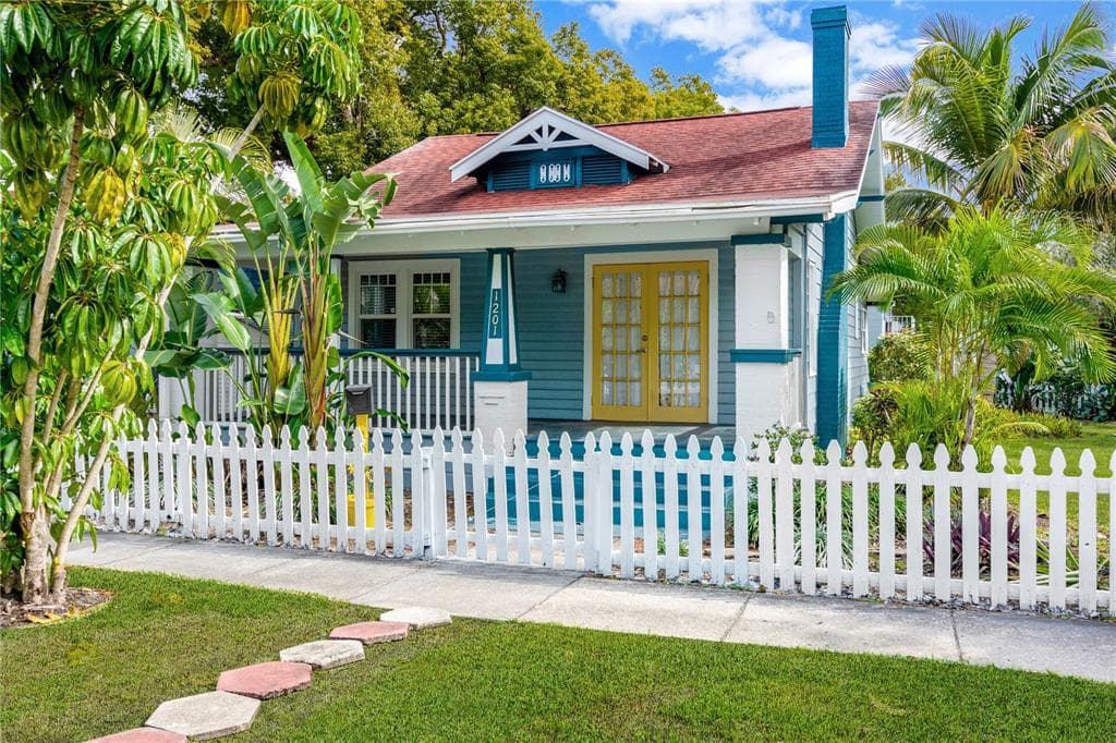 1201 HIGHLAND STREET N ST PETERSBURG, FL 33701